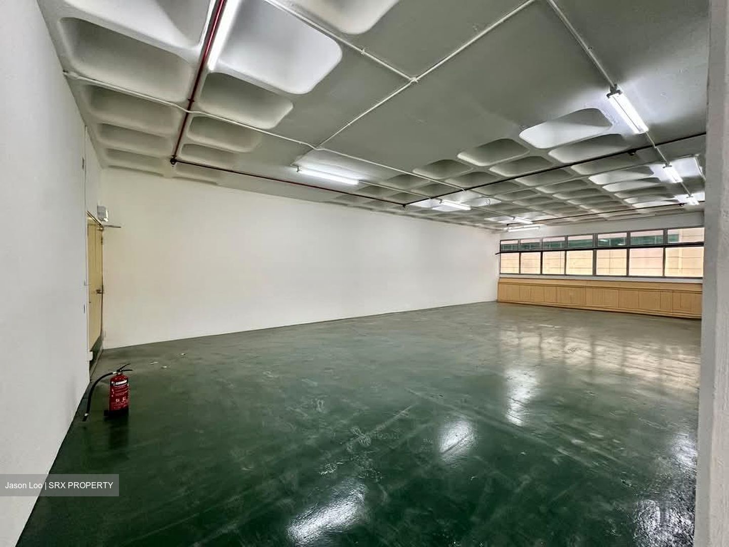 Valiant Industrial Building (D13), Factory #604213611